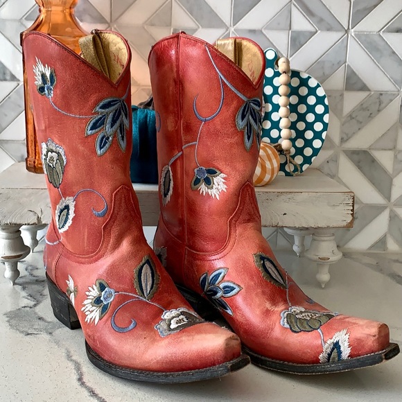 Old Gringo Shoes - Yippee Ki Yay Distressed Red Ladies Floral Cowboy Boots 👢